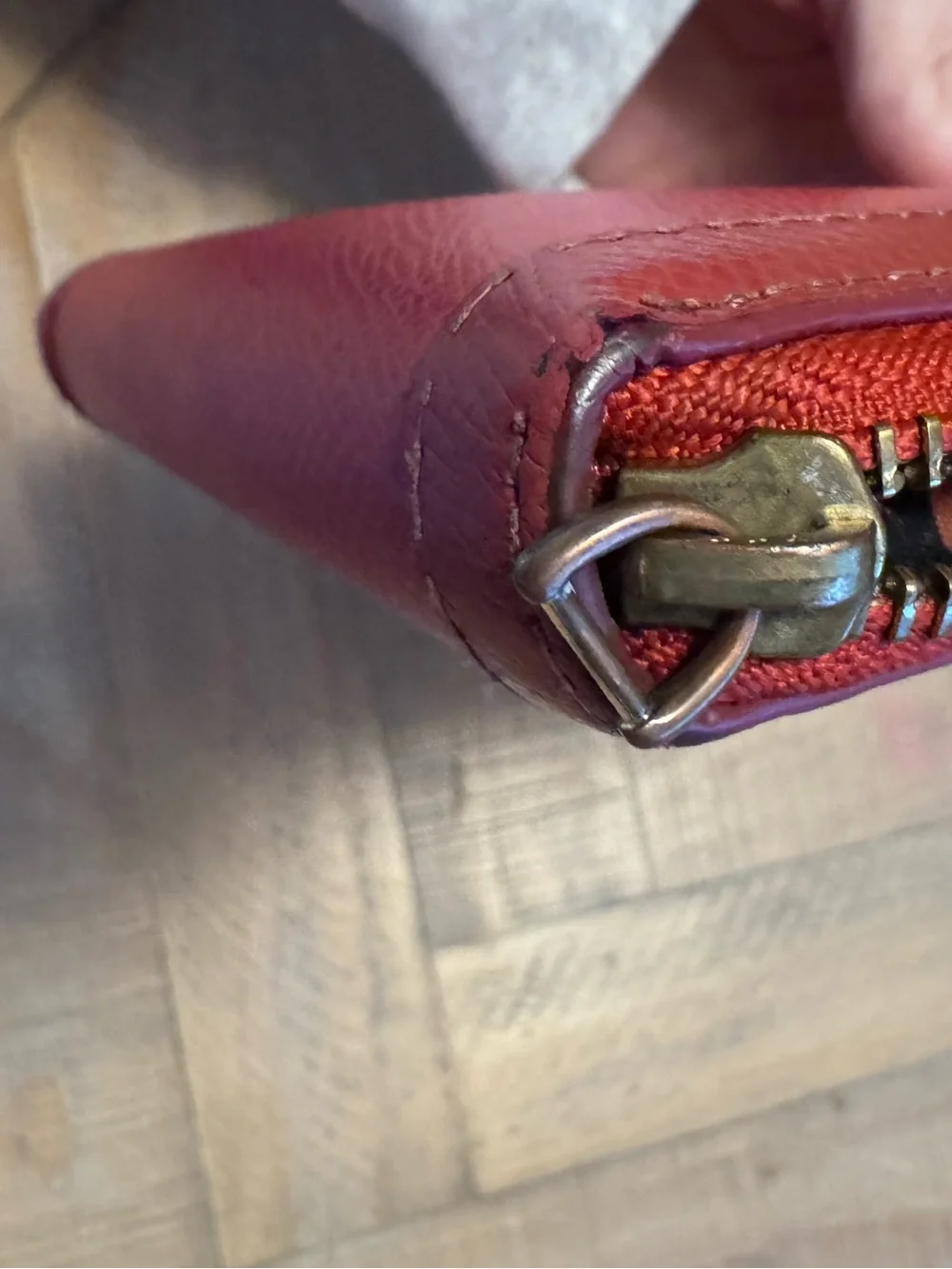 Vera Bradley Red Leather Zip Around Wallet - Picture 5 of 5